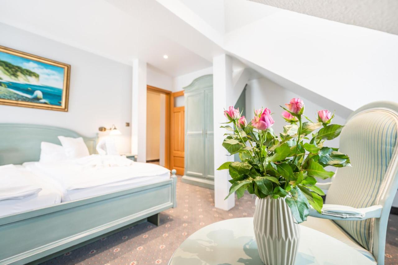 Hotel Villa Neander Binz Esterno foto