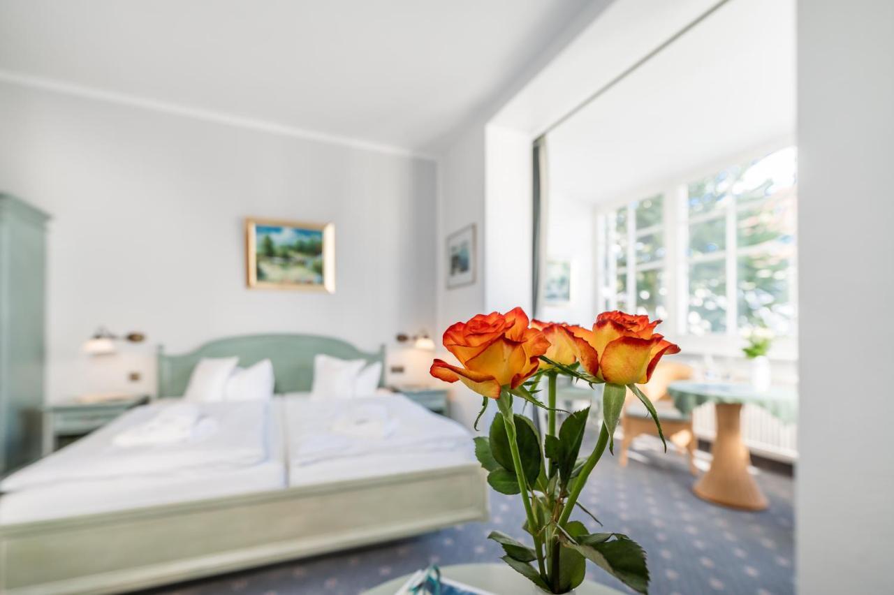 Hotel Villa Neander Binz Esterno foto