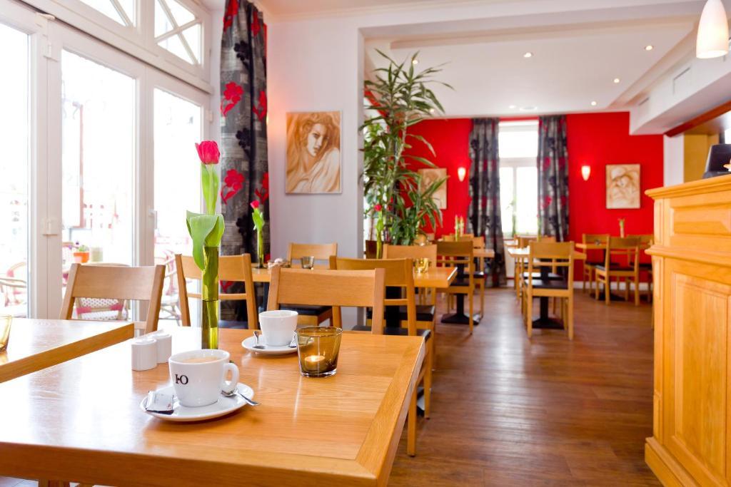 Hotel Villa Neander Binz Esterno foto